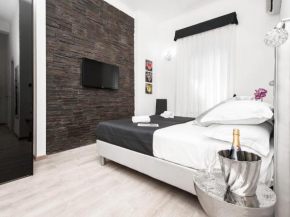 Гостиница Black Rooms Colosseo  Рим